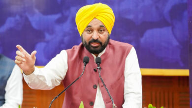 Photo of पंजाब में विकास की लहर! CM भगवंत मान का बड़ा ऐलान – किसानों को पानी-बिजली फ्री, हर परिवार को 10 लाख का इलाज मुफ्त!