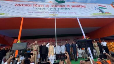 Photo of Bihar: सिकंदरपुर में ध्वजारोहण, उपमुख्यमंत्री ने गिनाईं सरकार की उपलब्धियां