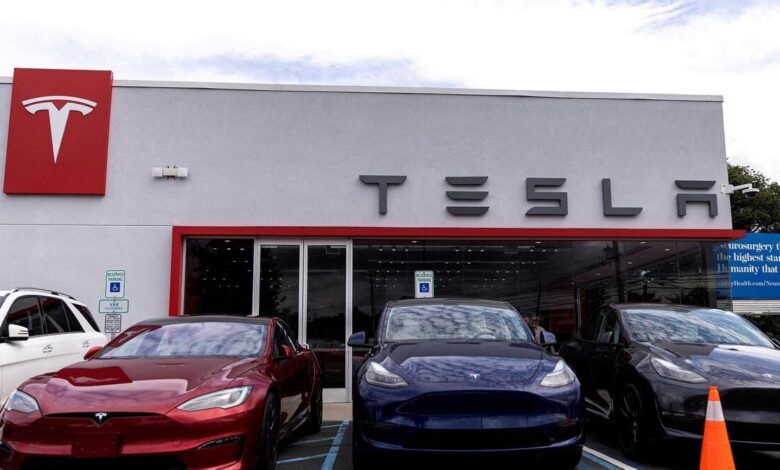 Delhi Tesla Showroom