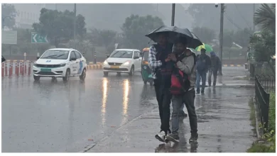 Photo of बारिश से थमी दिल्ली की रफ्तार, रक्षाबंधन पर जलभराव, ट्रैफिक जाम और यमुना में बाढ़ का खतरा
