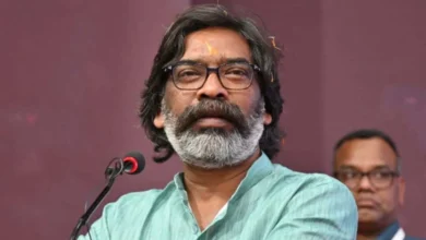 Photo of बाबा का संघर्ष उनकी चप्पल से ढकी फटी एड़ी में था…’ शिबू सोरेन को याद कर भावुक हुए सीएम हेमंत सोरेन