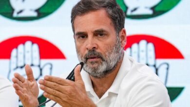 Photo of वोट चोरी के आरोपों पर चुनाव आयोग का पलटवार, सबूत दें या माफ़ी मांगे राहुल गांधी