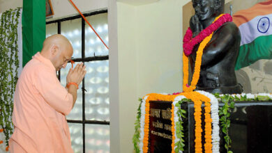 Photo of काकोरी ट्रेन एक्शन की शताब्दी पर सीएम योगी ने शहीदों को दी श्रद्धांजलि