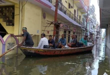 Photo of गंगा-यमुना का प्रकोप, प्रयागराज में सैकड़ों घर जलमग्न, लोग पलायन को मजबूर