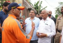 Photo of पंजाब बाढ़ अलर्ट: रावी नदी में उफान, कई गांव जलमग्न, सरकार ने शुरू किया युद्धस्तरीय बचाव अभियान