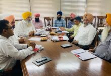 Photo of पंजाब में खरीफ सीजन से पहले बाढ़ प्रभावित सड़कों की बहाली के लिए कृषि मंत्री खुड्डियां ने दिए सख्त आदेश