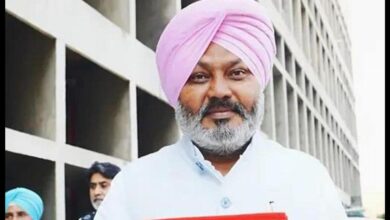 Photo of पंजाब में कर्मचारियों की अनूठी पहल, मुख्यमंत्री राहत कोष में एक दिन का वेतन किया दान, वित्त मंत्री ने सराहा