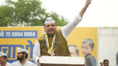 Photo of स्कूल बचाने के लिए AAP का “विशाल प्रदर्शन”, संजय सिंह बोले- नहीं बंद होने देंगे एक भी स्कूल