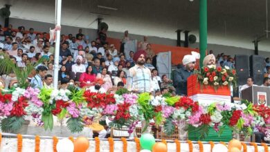 Photo of मंत्री डॉ. रवजोत सिंह ने फहराकर तिरंगा, शहीदों को दी श्रद्धांजलि, सरकार की योजनाओं का किया उल्लेख
