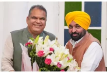 Photo of संजीव अरोड़ा को बिजली विभाग की जिम्मेदारी सौंपी, हरभजन सिंह के पास अब केवल PWD