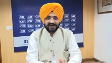 Photo of पंजाब के पर्यटन मंत्री तरुनप्रीत सिंह सौंद ने जसविन्दर भल्ला के निधन पर जताया दुख