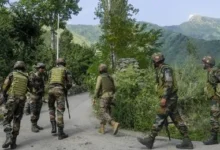 Photo of कुलगाम में नौवें दिन भी मुठभेड़ जारी, अब तक दो जवान शहीद, एक आतंकी ढेर