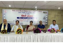 Photo of Bihar : ‘गानों में अश्लीलता समाधान’ विषय पर सिने संवाद कार्यक्रम का आयोजन