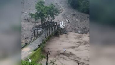 Photo of उत्तराखंड में तबाही: रूद्रप्रयाग के छेनागाड़ में भूस्खलन से घर जमींदोज, कई लापता