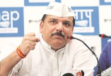 Photo of AAP का आरोप: चुनावी घोटालों पर पर्दा डाल रही BJP, लोकतंत्र को बताया खतरा