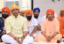 Photo of मुख्यमंत्री योगी आदित्यनाथ ने गुरु ग्रंथ साहिब के 421वें प्रकाश पर्व पर गोरखपुर के गुरुद्वारों में विकास कार्यों का लोकार्पण किया, सिख समुदाय को दी शुभकामनाएं