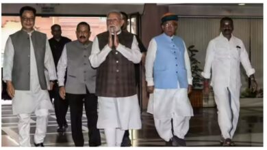 Photo of विपक्ष ने किया टी मीटिंग का बायकॉट, PM मोदी बोले- ‘कांग्रेस में युवा नेता प्रतिभाशाली, राहुल गांधी को असुरक्षा और घबराहट में डाल रहे’
