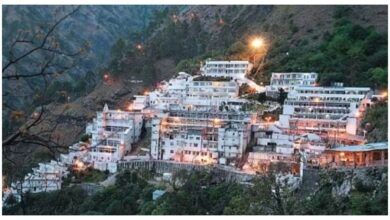 Photo of कटरा के अर्धकुंवारी में लैंडस्लाइड, माता वैष्णो देवी की यात्रा रोकी गई