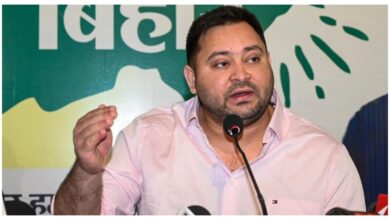 Photo of ‘कोई दो वोटर आईडी कार्ड नहीं रख सकता’, बीजेपी ने चुनाव आयोग से तेजस्वी यादव पर मुकदमा दर्ज करने की मांग