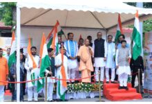 Photo of CM योगी ने ‘हर घर तिरंगा अभियान’ का किया शुभारम्भ, बोले – ‘भारतीय सेना के शौर्य और पराक्रम को पूरे विश्व ने देखा’