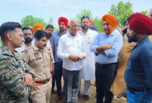 Photo of बाढ़ में जान-माल के रक्षक बने कैबिनेट मंत्री, सतलुज के किनारे पक्के करने के लिए आगे आकर संभाली कमान