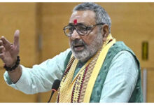 Photo of ‘मस्जिद से फतवा तो मंदिर से भी…’, बेगूसराय में गिरिराज सिंह के विवादित बयान से सियासी तनाव बढ़ा