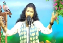 Photo of मां दुर्गा पर आपत्तिजनक टिप्पणी के आरोप में बिरहा गायिका सरोज सरगम गिरफ्तार, यूट्यूब चैनल से हटाए गए सभी वीडियो