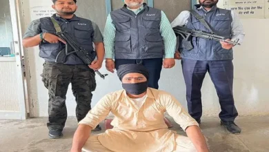 Photo of सैलून फायरिंग मामला : तरनतारन से प्रभ दासूवाल-गोपी घनश्यामपुर गैंग के दो साथी गिरफ्तार, तीन पिस्तौल जब्त