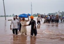 Photo of पंजाब बाढ़ अपडेट: 55 मौतें, 3.88 लाख लोग प्रभावित, NDRF और सेना राहत कार्यों में जुटी