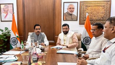Photo of CM नायब सिंह सैनी और केंद्रीय मंत्री प्रहलाद जोशी की मुलाकात में हरियाणा को बड़ी सौगात: भंडारण क्षमता बढ़ी, खरीद जल्द होगी शुरू