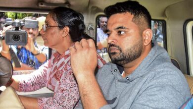 Photo of बलात्कार मामले में सजा काट रहे प्रज्वल रेवन्ना को जेल में मिला नया काम, करेंगे लाइब्रेरी क्लर्क की ड्यूटी