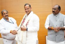 Photo of दिल्ली अस्पताल कर्मचारियों की समस्याओं पर मंत्री रविन्द्र इंद्राज सिंह ने किया संवाद, न्याय और सुधार का दिया आश्वासन