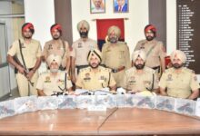 Photo of पंजाब पुलिस ने सीमा पार से संचालित हथियार तस्करी मॉड्यूल का किया भंडाफोड़, हथियार समेत तीन गिरफ्तार