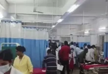 Photo of कर्नाटक में गणेश विसर्जन जुलूस में तेज रफ्तार ट्रक ने भीड़ को रौंदा, 8 की मौत, 20 घायल