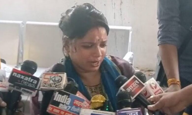 UP Woman Attempted Suicide