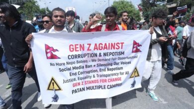 Photo of नेपाल में सोशल मीडिया बैन पर भड़के Gen Z: संसद तक पहुंचा विरोध, एक की मौत