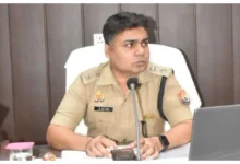 Photo of पुलिस लाठीचार्ज में बीजेपी कार्यकर्ता की मौत पर बड़ा एक्शन, थाना प्रभारी समेत 6 पुलिसकर्मी सस्पेंड, 5 लाइन हाजिर