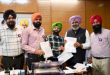 Photo of पंजाब सरकार मिनिस्टीरियल सेवाओं के लिए बनाएगी समान सेवा नियम: वित्त मंत्री चीमा ने यूनियनों को दिलाया भरोसा