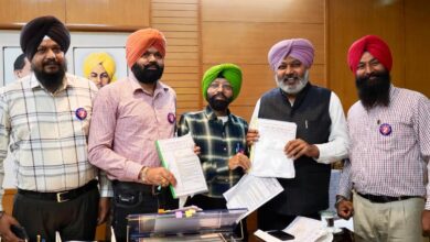 Photo of पंजाब सरकार मिनिस्टीरियल सेवाओं के लिए बनाएगी समान सेवा नियम: वित्त मंत्री चीमा ने यूनियनों को दिलाया भरोसा