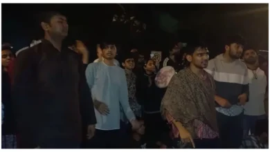 Photo of JNU झड़प : छात्रों और पुलिस में टकराव, छह पुलिसकर्मी घायल, 28 छात्र हिरासत में