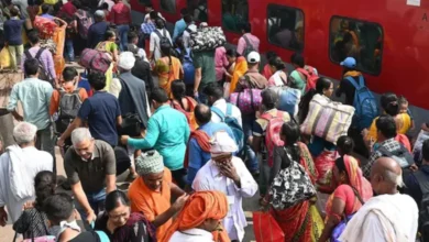 Photo of Train Accident : त्योहार मनाने निकले यात्री, पल भर में सो गए मौत की नींद 