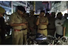 Photo of कानपुर मिश्री बाजार में मस्जिद के पास दो स्कूटी में धमाका, महिला सहित 6 घायल