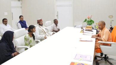 Photo of योगी सरकार का दलित परिवार को बड़ा भरोसा, हरिओम बाल्मिकी के हत्यारों के लिए अब कोई राहत नहीं