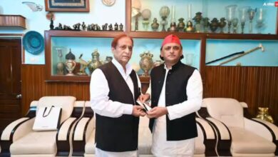 Photo of रामपुर में अखिलेश-आज़म की ‘खामोश मुलाकात’, 2027 से पहले बड़ा राजनीतिक संदेश