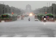 Photo of दिल्ली-NCR में बारिश से मौसम हुआ सुहावना, तापमान गिरा और हवा हुई साफ