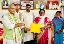 Photo of जीतन राम मांझी ने 6 सीटों के लिए उम्मीदवार घोषित किए, बहू दीपा कुमारी को मिला टिकट