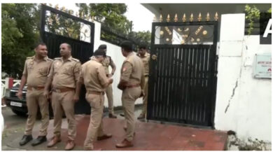 Photo of सपा नेताओं के बरेली प्रवेश पर पाबंदी, माता प्रसाद पांडेय को लखनऊ में रोका गया