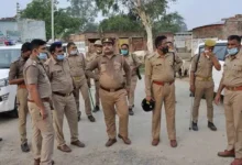 Photo of ग्रेटर नोएडा में पंचायत के दौरान चली गोलियां, दो की मौत, कई घायल