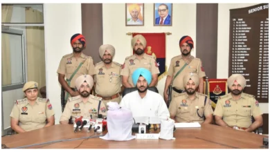 Photo of अमृतसर में पाकिस्तान-समर्थित दो ड्रग मॉड्यूल का पर्दाफाश, 2.8 किलो आईसीई के साथ दो आरोपी गिरफ्तार