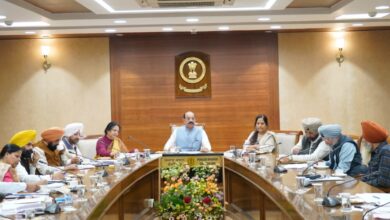 Photo of बागवानी मंत्री ने ‘अपना पिंड अपना बाग़’ योजना की समीक्षा की, किसानों के लिए हुई विशेष चर्चा